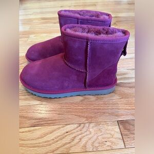 UGG Classic Mini ll Waterproof Purple/Red (GAR), Size 7 NEW